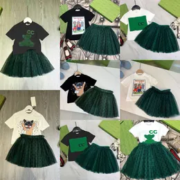 Barn t-shirt slöja kort mode lyx designer sommar söta babykläder barn korta ärm pojkar flickor set kläder kostymer bomullsklänning storlek 90-160 s5aj#