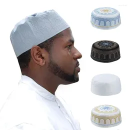 Berretti da uomo musulmano ricamo cappello da preghiera berretto islamico Kufi EID Ramadan Habib cappelli da marito berretto arabo cappelli con teschio