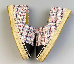 اثنان من مصمم C Slippers Sandals chaussures espadrilles الجلود غطاء أخمص القدمين غير الرسميين غير الرسميين nonslip قناة أحذية دامن فرنسا wit8591398