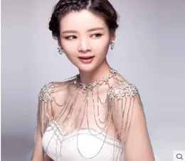 Luksusowa biżuteria ślubna na ramionach na ramionach z 3D kwiatowa suknia ślubna Akcesoria