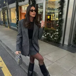 Taop Za Prodotto per l'inizio della primavera Moda donna Colletto ribaltabile Abito a righe Cappotto a vita alta Gonna mezza pieghettata 24030