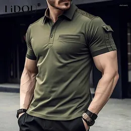 Herrpolos 2024 Summer High Street Fashion Solid Color Turn-Down Collar Kort ärmknapp Polo Skjortor Mannen Lossa Casual All-Match Tops