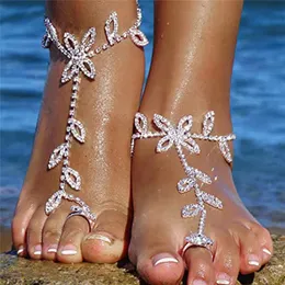 Huitan Arrival Luxus-Fußkettchen für Damen mit schillerndem CZ-Stein, modisches Fußkettchen mit Zehenschlaufe, barfuß am Bein, Kettenschmuck 240119