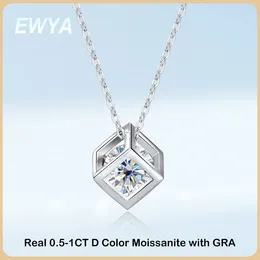 Hängen Ewya Real S925 Sterling Silver 1CT Moissanite Pendant Necklace For Women Party Fine Jewelry Diamond Neck Chain Halsband Gift