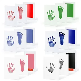 Impronta di bambino Impronta di mano Impronta Bambini nati non tossici sicuri No Touch Skin Kit di tamponi di inchiostro senza inchiostro Kit di stampa del piede di mano Regalo souvenir 240125