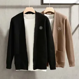 Luxury Knitted Cardigan Long Sleeve Pockets Mens Clothes Fashion Brand Casual Coats Black Korean Style Solid Color Sweater 240130