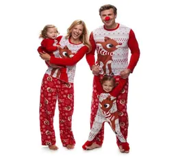 2018 neueste Familie Passenden Weihnachten Pyjamas Set Frauen Männer Baby Kinder Nachtwäsche Nachtwäsche Casual T-shirt Pants1033198