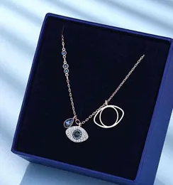 Shijia Devil's Eye Necklace Female Rose Gold Romantic med Rovski Element Crystal Devil Armband CLAVICLE CHAIN6568124