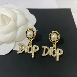 Davidzhang Luxury Pearl Designer för kvinnor Designer Earrings Stud Diamond Retro Lady Fashion Dangle Leather Plated Gold Earings Casual Multi Styles Earring