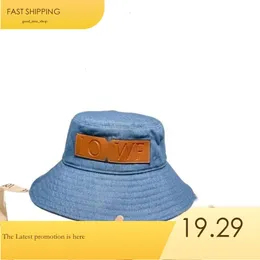 Hattar loewees designer toppkvalitet mode lyx för kvinnor män ny tryckt rem fiskare hatt netto rött samma läderetikett med låda och 730 45