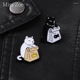 Broszki czarny biały kota emalia szpilka kotka ryba odznaki zwierzę zwierzęta na kochanek torba biżuterii plecak akcesoria