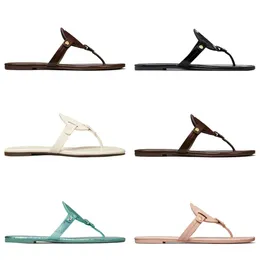 Designer-Sandalen für Damen, berühmte Hausschuhe, Slides mit Charme, schwarz, braun, nacktes Leder, Plateauschuhe für Damen, Burches-Schuhe, Sommer-Strand-Flip-Flops, Sandels