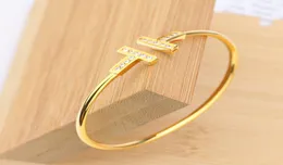 Double Tshaped opening design Cuff Bracelet Chain simple inlaid diamond ladies fashion luxury banquet small fresh stainless steel8796043