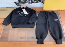 2022FW children pants set triangle logo high end boys sports sets hoodies jackets with long pant two pieces sets brand designer ho1548468