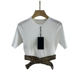 T-shirt corte in maglia corta a vita alta sexy con stampa di lettere o-collo da donna di nuovo design