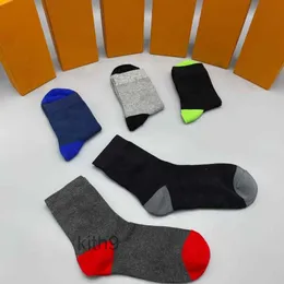 2021 топ Классические носки L мужские носки повседневные женские носки из 100% хлопка ярких цветов с принтом 5 пар/коробка с вышивкой оптовая продажа для мужчин FO4Y