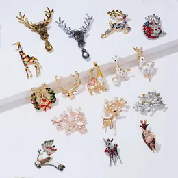 Broches 2024 moda feliz natal cervos broche pinos para mulheres homens esmalte strass animal natal festa de casamento presente ano jóias