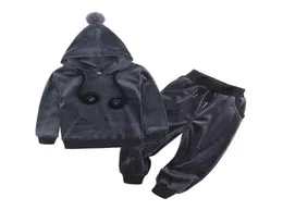 2020 New Kids GiftBaby Boys Tracksuit Spädbarn Toddlers outfits272c3688901