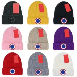 Beanies Designer Beanie Luxury Knitwear Hat Temperament Mortile Sticked Warm Letter Design Julklapp Mycket trevligt damm