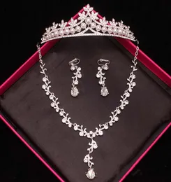 Top Bridal Jewelry Set Three Piece Crown Earring Halsbandsmycken Bling Bling Wedding Party Accessories6044132