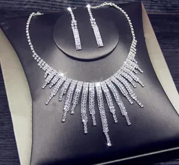 2020 Elegant Silver Plated Rhinestone Brudhalsbandörhängen smycken Set billiga tillbehör för brudbrudtärna prom Evening Wed9620478