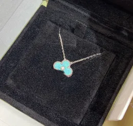 Luxury quality v gold material Charm flower shape pendant necklace with diamond and blue color in silver plated have stamp box PS3951A