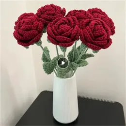 Modern Elegance Simulation Flower Home Decoration Dining Table Knitted Rose Single Bouquet Wedding Artificial Flower