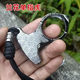 Thickened Orchid One Finger Tiger Equipped with Lotus Flower Cl Designer Fist Broken Window Survival Hammer Wolf Proof Key Pendant 8Q1P