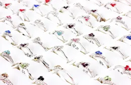 Qianbei 50pcsset lotes inteiros misturados cristal brilhante strass anéis criança crianças noivado casamento nupcial anel de dedo jóias6210706