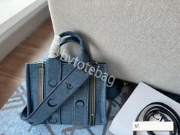 2024 Designer Tygväskor Designer Canvas CH -väskor med dammtät väska handväska sommarstrand axelväska flash kontor väska kvinnors lyx canvas chltote