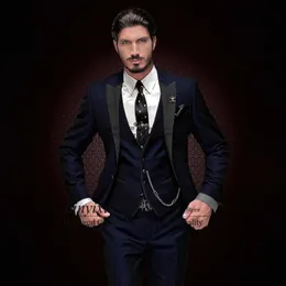 Mäns kostymer Blazers Classic Black Slim Fit Mens Suits Peaked Lapel Wedding Groom Tuxedo 3 -bitar Jackor Vest Pants Set Male Business Masculino Blazer