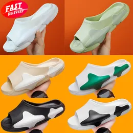 Scivoli di design Uomo Donna Sandali Scivoli Pantofole estive Zoccoli in resina di osso ocra Desert Ararat Runner Slider per corridori