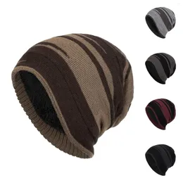 Basker kvinnors hatt mode par beanie män sport stil färg block rand hålla varm vinter plysch utomhus stickade hattar