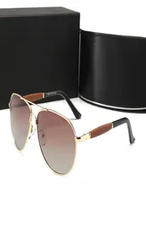 10002 Designer Sunglasses Brand Eyeglasses Outdoor Shades PC Frame Fashion Classic Lady luxury glasses Mirrors for Women Man2848646