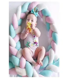 Nordic tarzı renk örgü bebek beşik tampon düğümlü yatak tamponu kreş koruyucu bebek yatak odası dekor beşik koruyucusu236q9970672