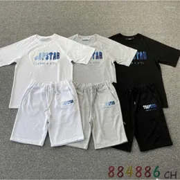 Homens camisetas Mulheres Trapstar Branco Azul Toalha Bordado Manga Curta Shorts Set Primavera Verão Moda Streetwear T-shirtMotion Atual 2024