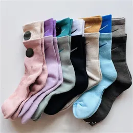 Designer-Socken für Herren und Damen, Sportsocken, gestickte Buchstaben und Drucke, kurze Röhre für den Außenbereich, schnell trocknende Laufsocken, modische Baumwollstrümpfe, Designer-Socken für Damen