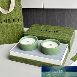 Kvalitet Aromaterapi Candle 2-Piece Set Gift Home är ett vackert landskap