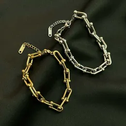 Роскошный новый браслет из титановой стали с невыцветшей U-образной цепочкой, браслет для пар в европейском и американском стиле в стиле хип-хоп холодного ветра