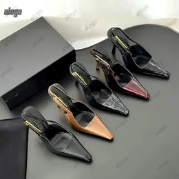 드레스 슈즈 새로운 특허 가죽 버클 슬링 백 펌프 신발 스티레토 힐 샌들 7cm 여자 디자이너 스퀘어 뾰족한 발가락 이브닝 신발