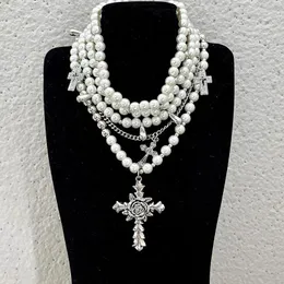 Anhänger Halsketten Goth Mode Rose Kreuz Imitation Perle Beadd Halskette Für Frauen Kühlen Charme Ästhetischen Zubehör Vintage Luxus Schmuck