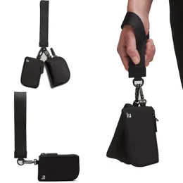 Naylon çift bileklik çanta lu bayan adam pembe tasarımcı cüzdan çantası mini yoga çantası debriyaj kart sahibi para cüzdanları anahtar zincir zip cüzdanları depolama cep