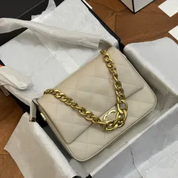 24 cm Klappe Dicke Ketten -Designer -Umhängetasche Frauen Mini Crossbody Bag Gold Hardware Verstellbare Kette Luxushandtasche Unterarm Trend Münze Geldbörse Koffer Kartenhalter