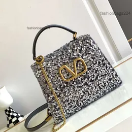 Temperamento Velentino Borsa da donna Ricamo 2024 Borse a tracolla Borse Top 3d Perline di qualità Borsa Tracolla Straddle Tote lucido Premium C7YG MDJM6040