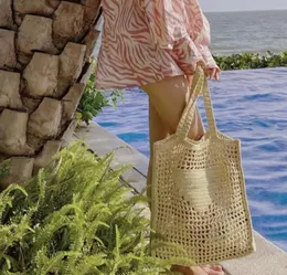 Luxury Bag Brands Beach Bags Raffia Y220401 Classic Designer Tote Hollow Letters Stråhandväskor Tote Fashion Paper Woven Axel Summer Handbag 66