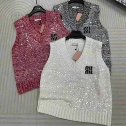 Women's T-Shirt designer brand V-neck Knitted Vest with Sequin Patchwork Embroidered Letters, Creating a Captivating Eye-catching Socialite Style EIXD