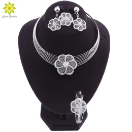 Sets Vintage Strass Blumen Anhänger Halskette Ohrringe Armband Ring Set Versilbert Afrikanische Braut Hochzeit Kostümschmuck Sets