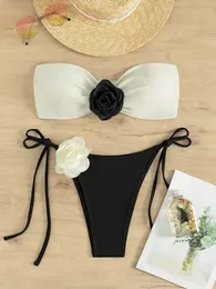 Kobiety stroje kąpielowe seksowne 3D Kwiatowe projektantki bikini set 2024 Nowy Bandeau push up stanik czarno -biały łatka praca mini stroju kąpielowego J240221