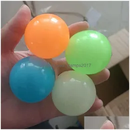 Parti Favor Luminous Balls Tavan yapışkan top anti gerilebilir yumuşak sıkma oyuncak damla teslimat ev bahçe şenlik malzemeleri etkinlik dhg8a