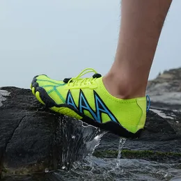 2024 Outdoor New Five Finger Barefoot Shoes Mountaineering Shoes Surfing Hiking Shoes Rock Climbing Off Road Mens and Womens Wading Shoes